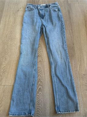 Abercrombie & Fitch 90’s Slim Straight Ultra High Rise Light Blue Jeans